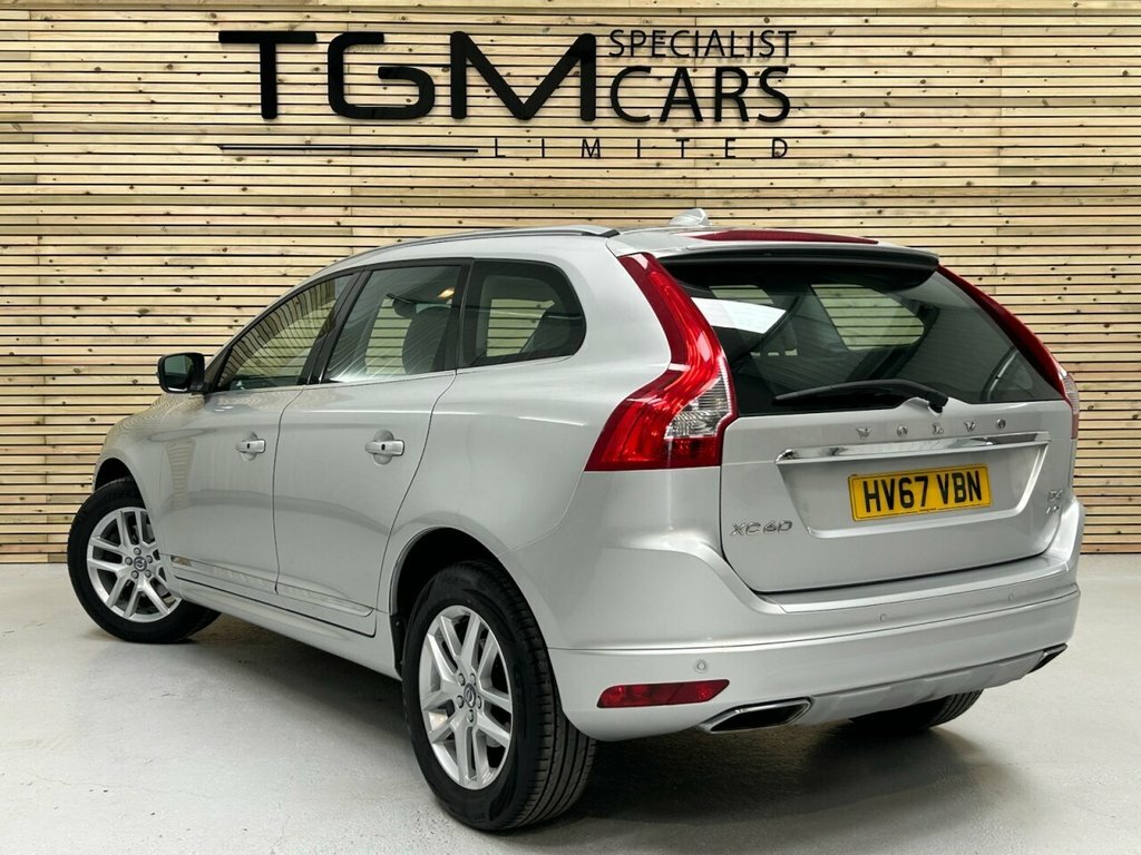 Volvo XC60 2.4L Se Lux Nav Silver #3