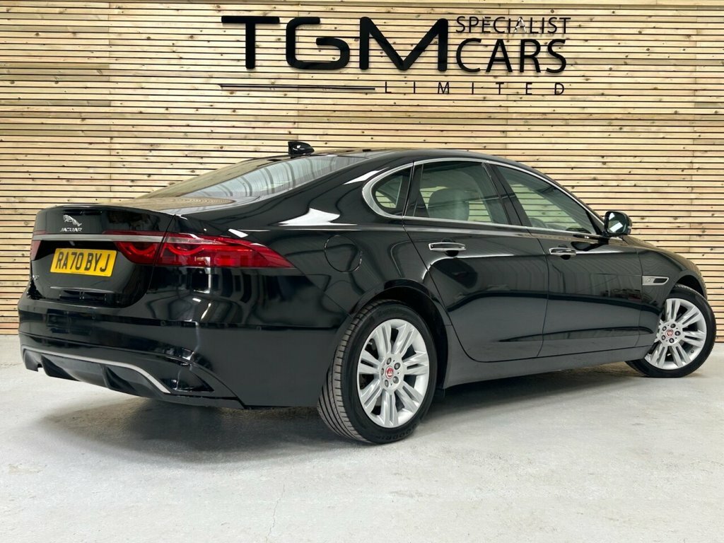 Jaguar XF 2L S RA70BYJ Black #4