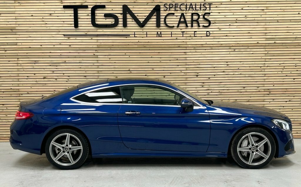 Mercedes-Benz C Class 2.1L Amg Line Blue #4