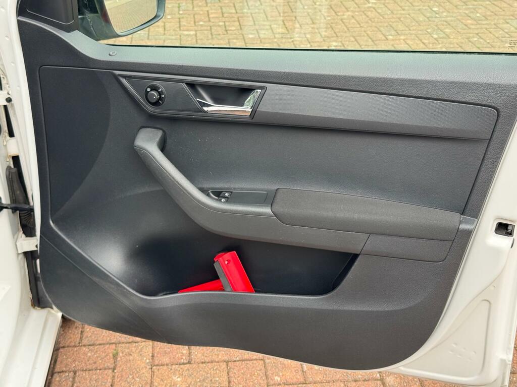 Skoda Fabia 2016 16 Se Black #43