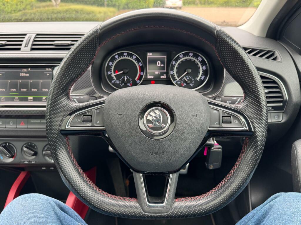Skoda Fabia 2016 16 Se Black #18