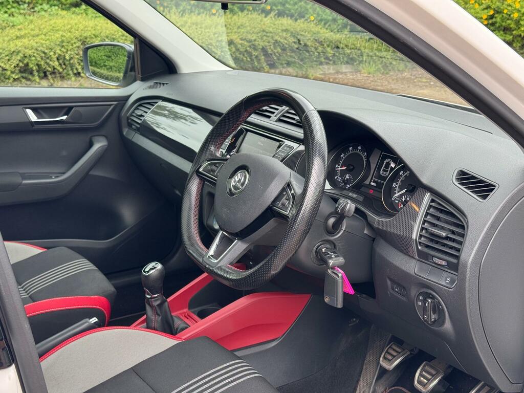 Skoda Fabia Monte Carlo White #3