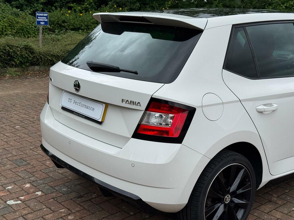 Skoda Fabia 2016 16 Se Black #55