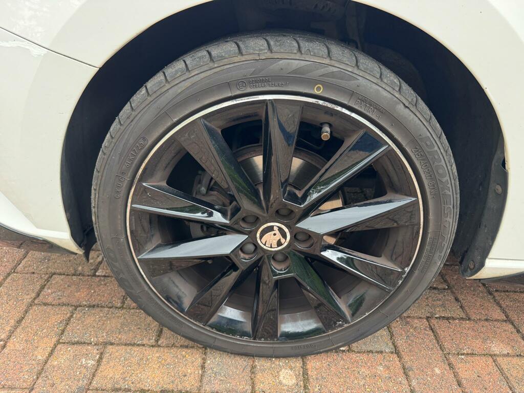 Skoda Fabia 2016 16 Se Black #65