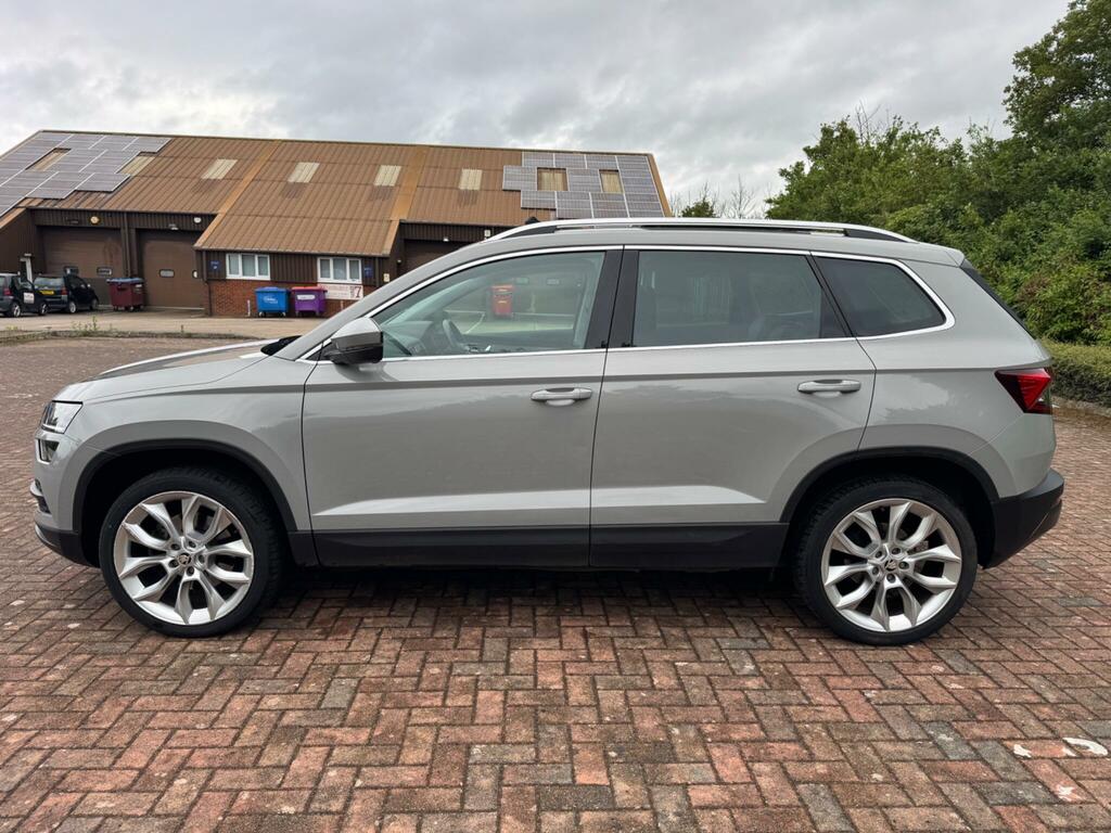Skoda Karoq Edition Grey #4