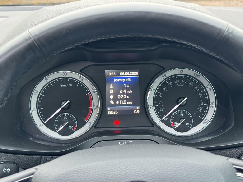 Skoda Karoq Edition Grey #6
