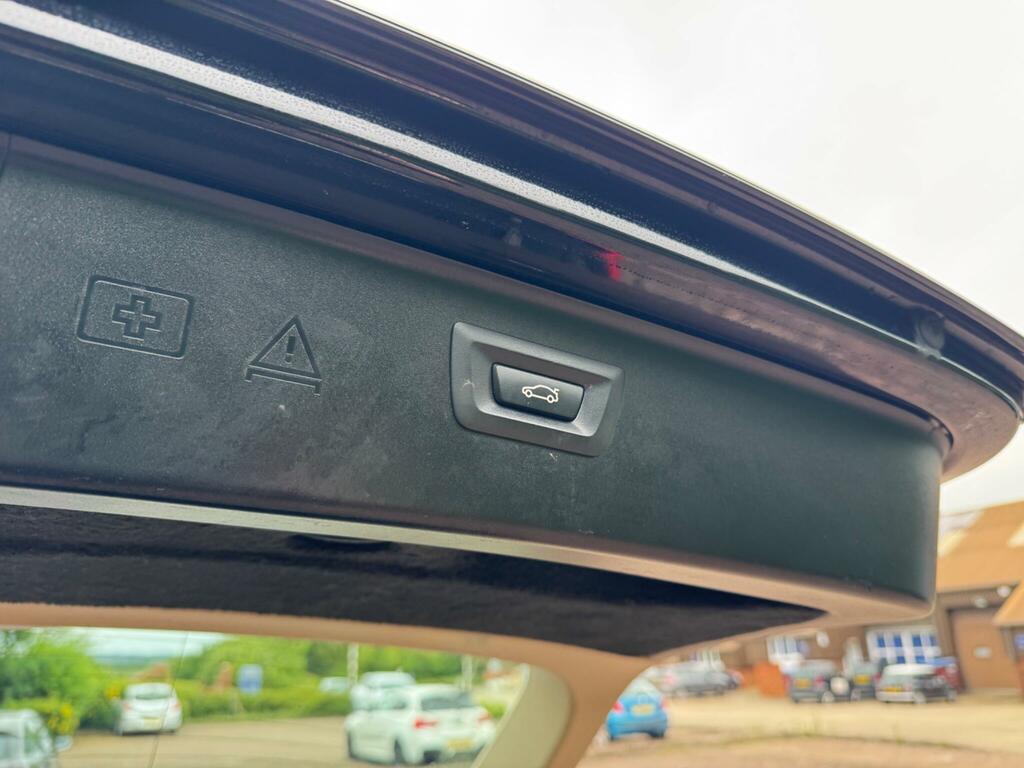 BMW 5 Series Saloon Grey #59