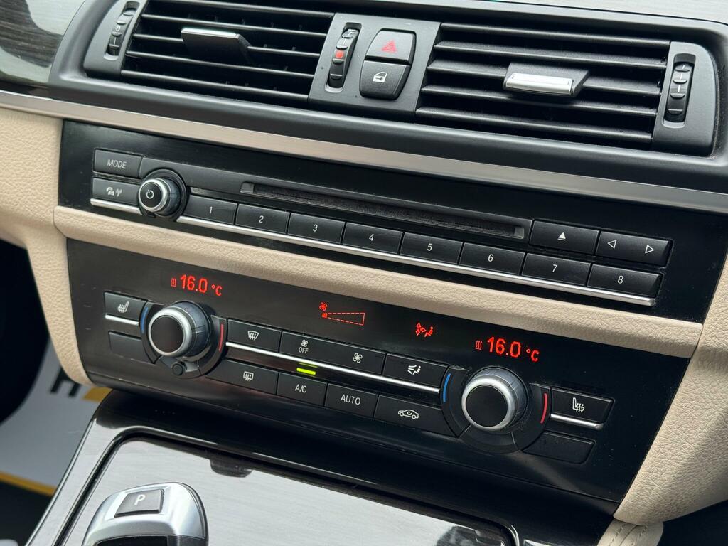 BMW 5 Series Saloon Grey #27