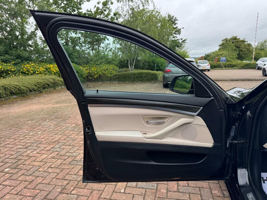 BMW 5 Series Saloon Grey #53