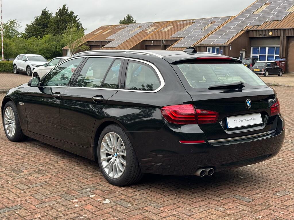 BMW 5 Series Luxury Black #2