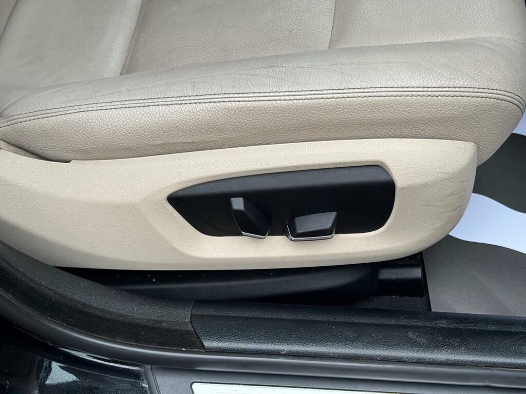 BMW 5 Series Saloon Grey #37