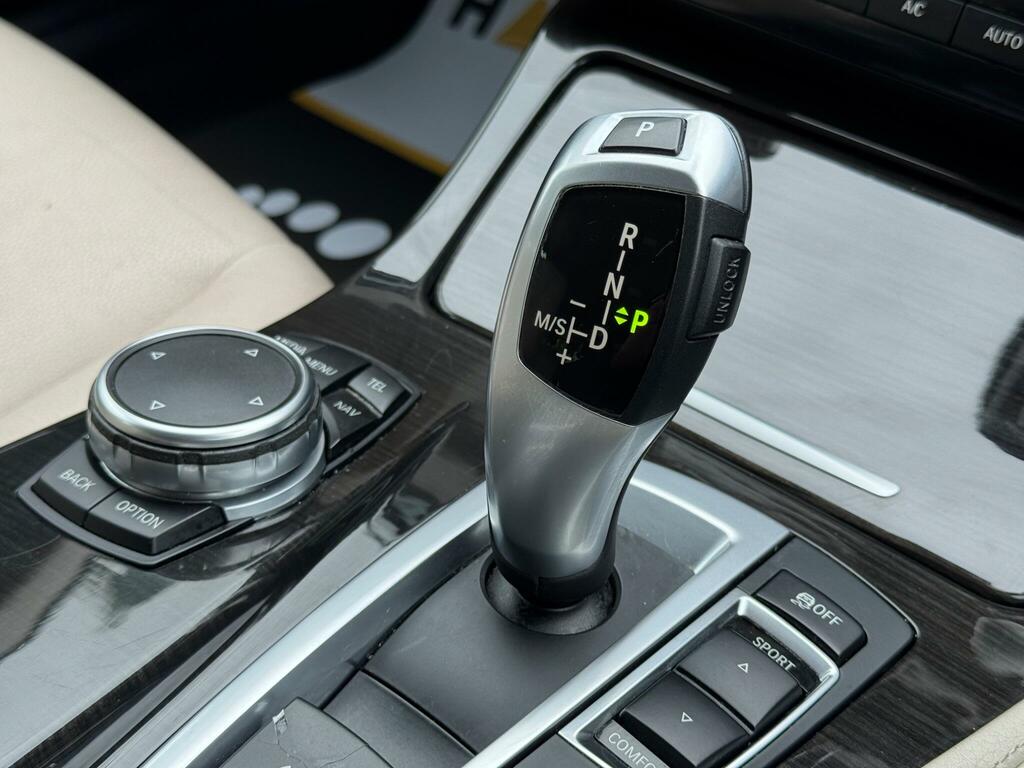 BMW 5 Series Saloon Grey #29