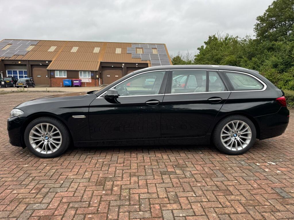 BMW 5 Series Luxury Black #4