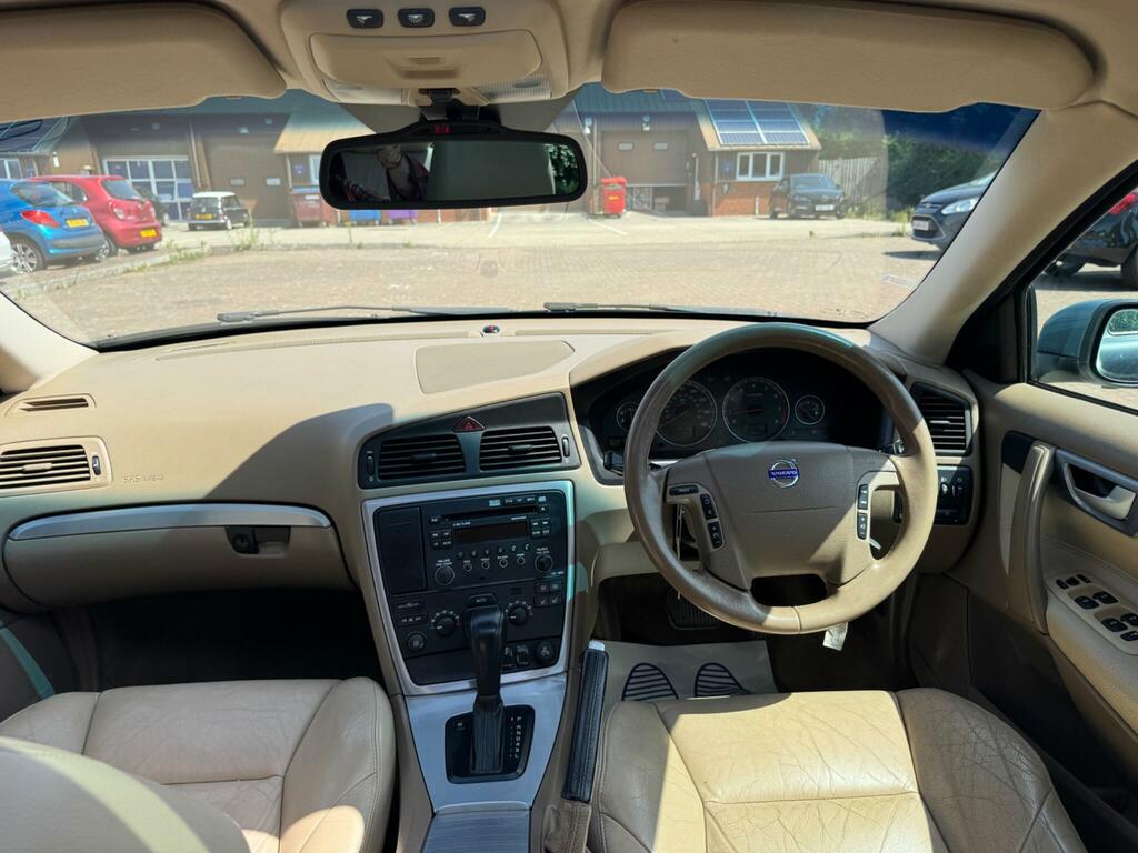 Volvo V70 Se Green #4