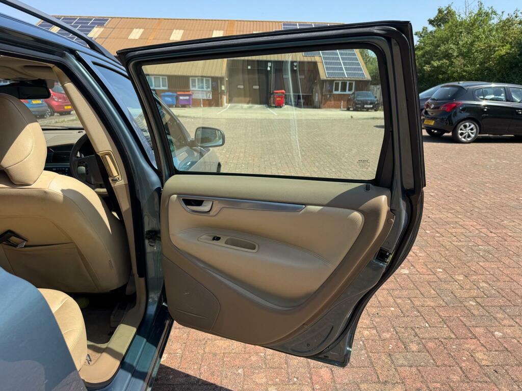 Volvo V70 V70 Se T Geartronic Blue #46