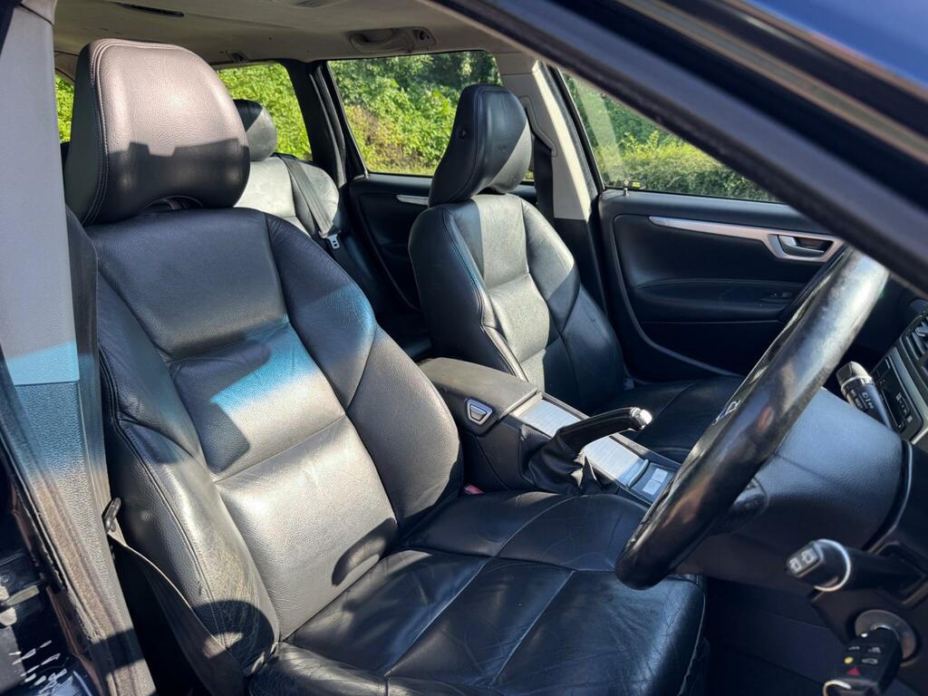 Volvo V70 2.5T Se Geartronic Silver #32