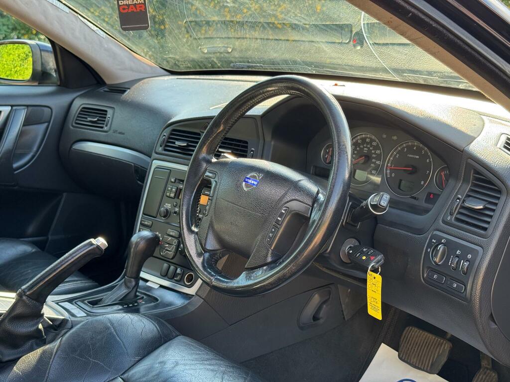 Volvo V70 Se Blue #3