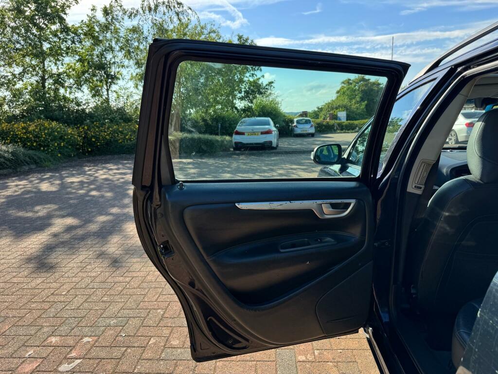Volvo V70 2.5T Se Geartronic Silver #51