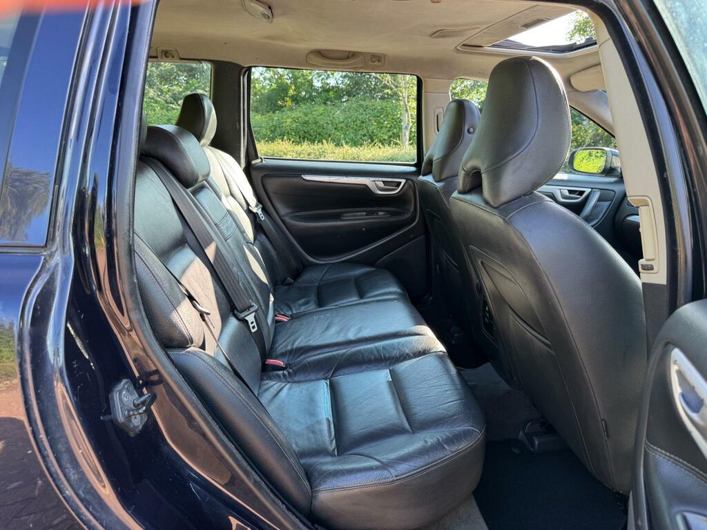 Volvo V70 2.5T Se Geartronic Silver #38