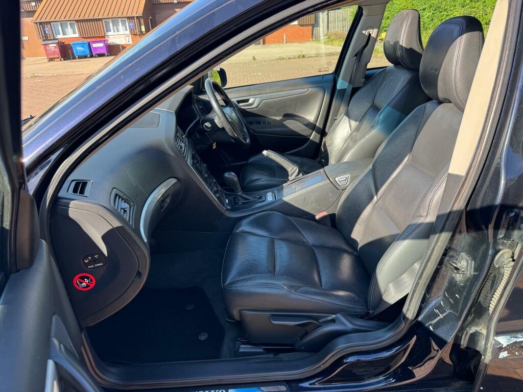 Volvo V70 2.5T Se Geartronic Silver #41