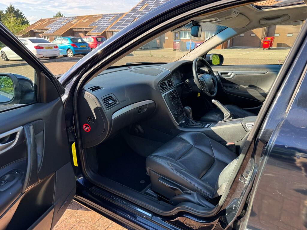 Volvo V70 2.5T Se Geartronic Silver #40