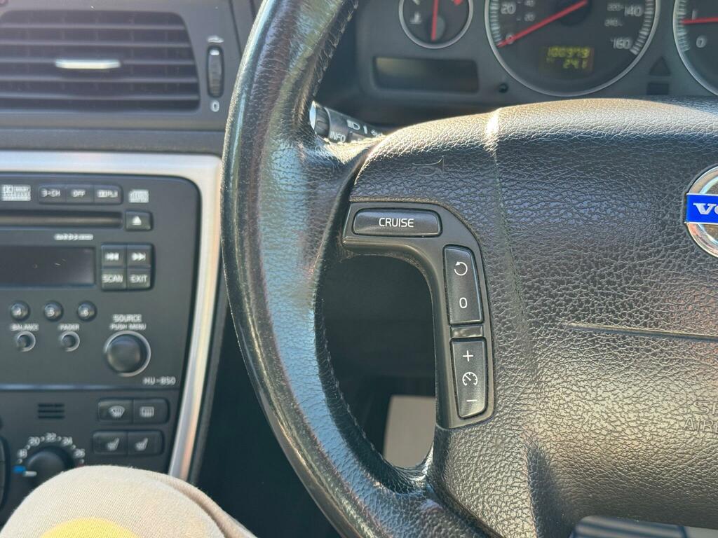 Volvo V70 2.5T Se Geartronic Silver #18