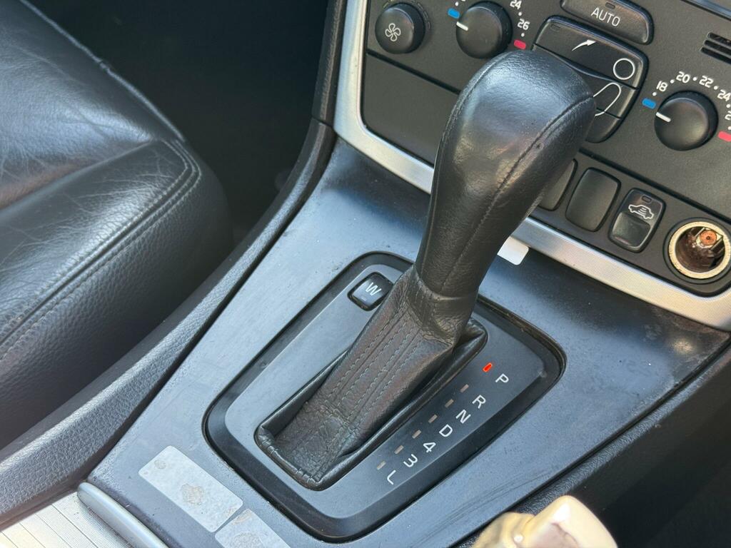 Volvo V70 2.5T Se Geartronic Silver #27
