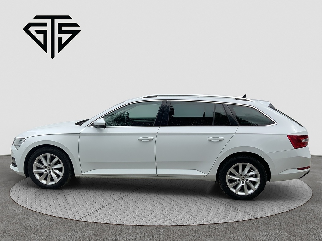 Skoda Superb Tdi Se Technology WJ70FYC White #6