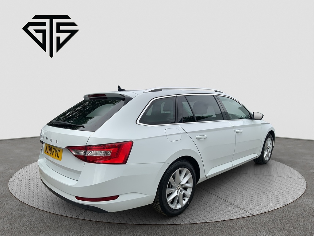 Skoda Superb Tdi Se Technology WJ70FYC White #3