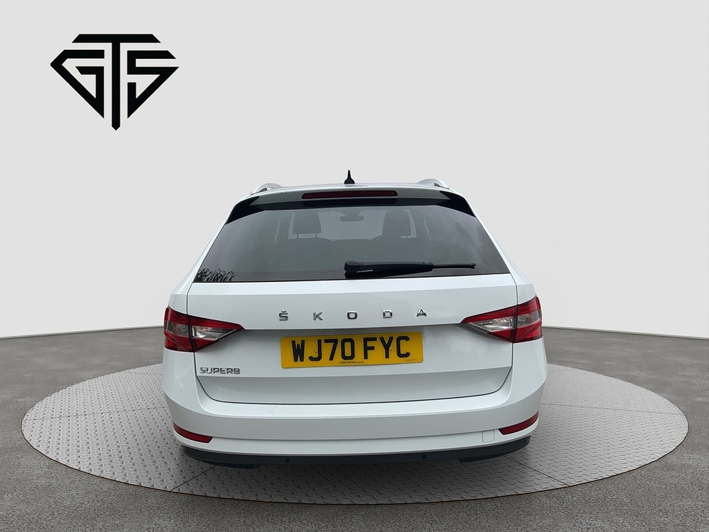 Skoda Superb Tdi Se Technology WJ70FYC White #4