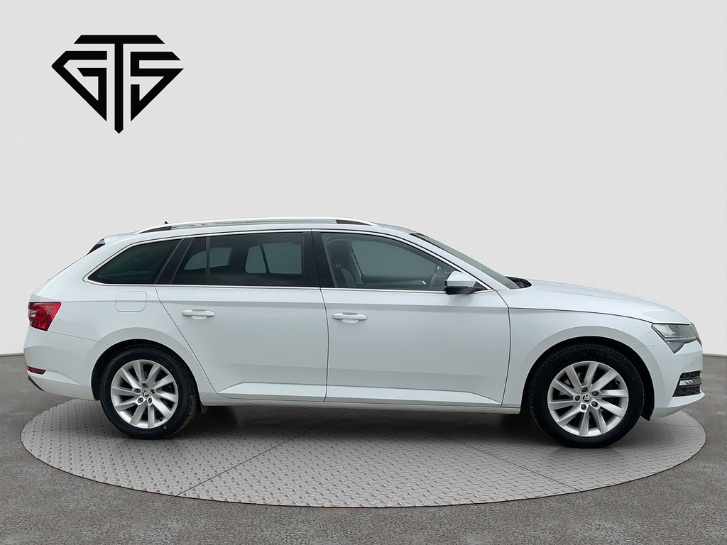 Skoda Superb Tdi Se Technology WJ70FYC White #2