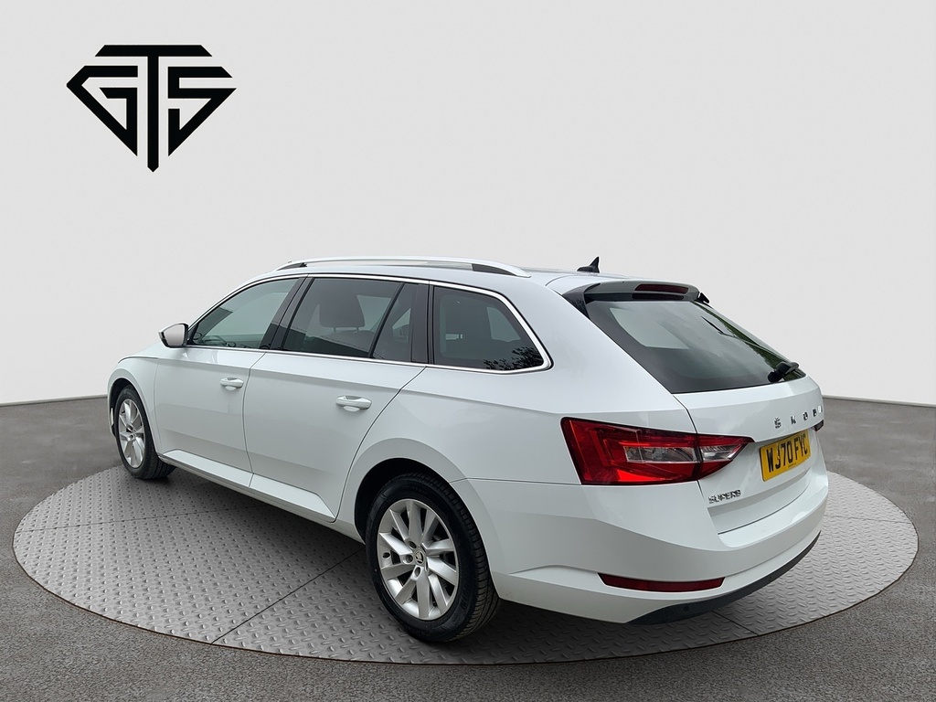 Skoda Superb Tdi Se Technology WJ70FYC White #5