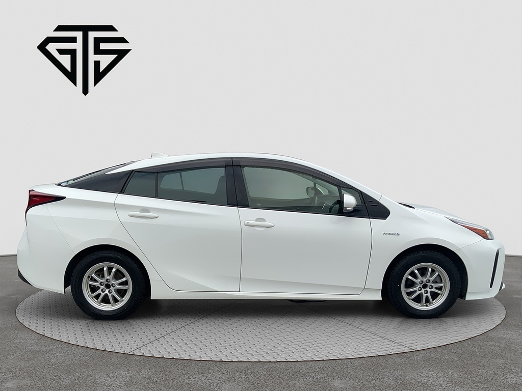 Toyota Prius S White #2
