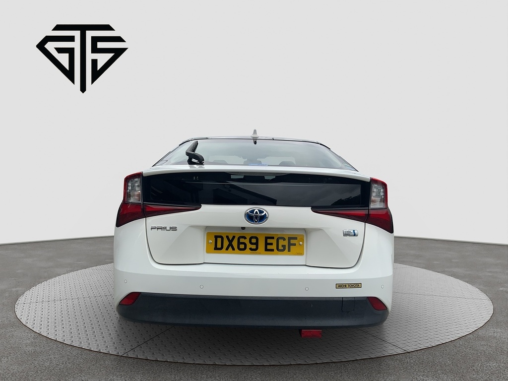 Toyota Prius S White #4