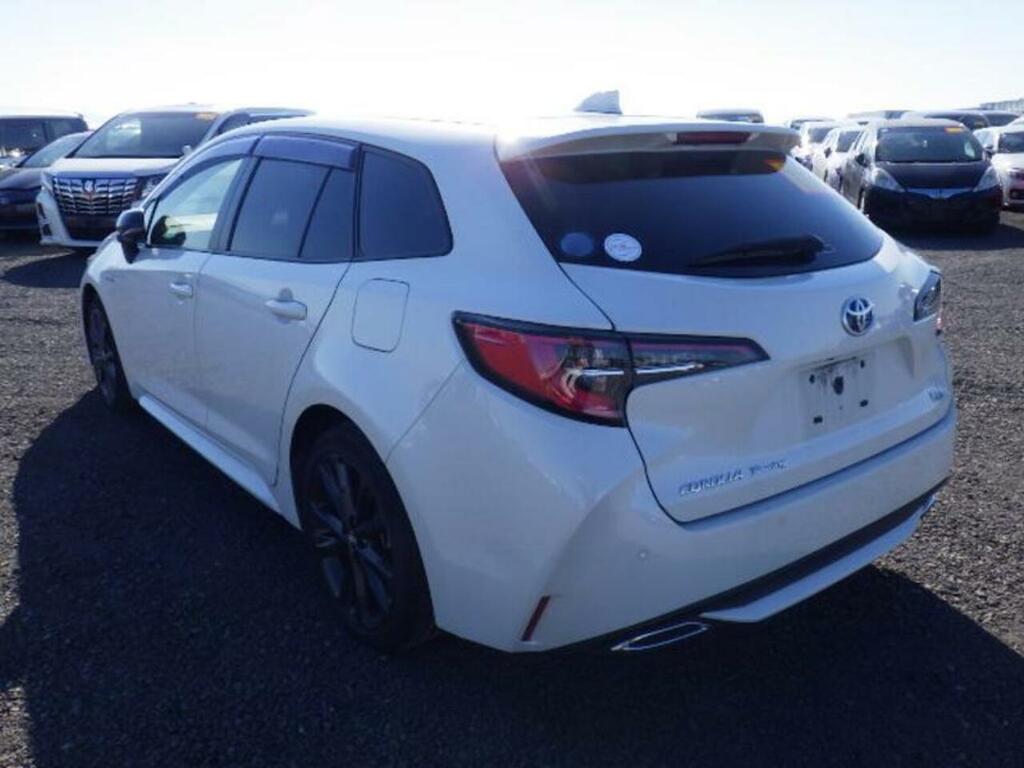 Toyota Corolla Hybrid Wxb White #5