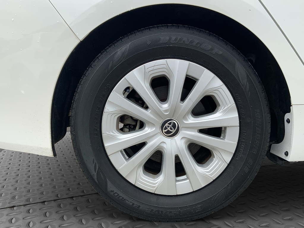 Toyota Prius Hatchback 1.8 Vvt-h Active Hatchback Hy White #18