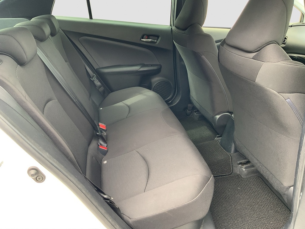 Toyota Prius Hatchback 1.8 Vvt-h Active Hatchback Hy White #15