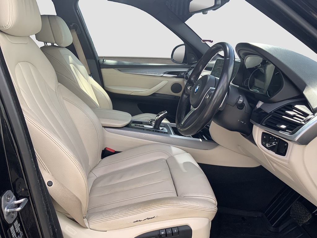 BMW X5 Estate Black #12