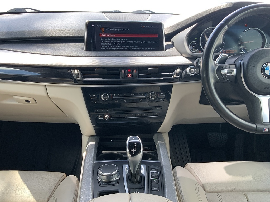 BMW X5 Estate Black #16