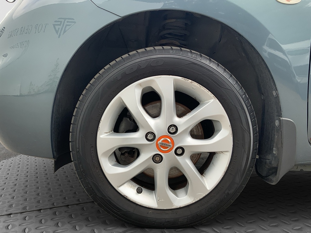 Nissan Micra Visia White #19