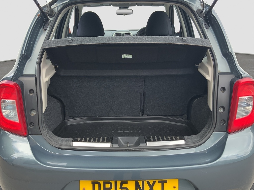 Nissan Micra Visia White #18
