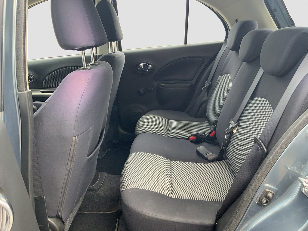 Nissan Micra Visia White #16