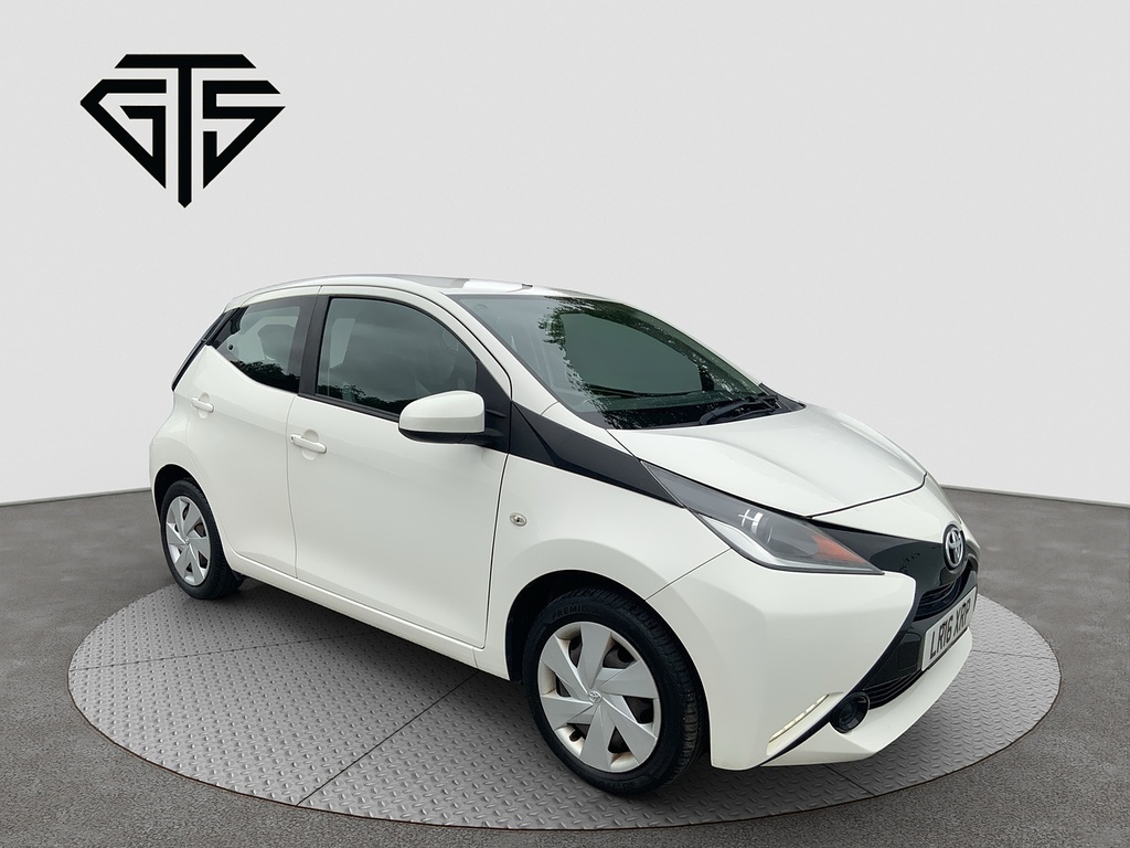 Toyota Aygo Vvt-i X-play White