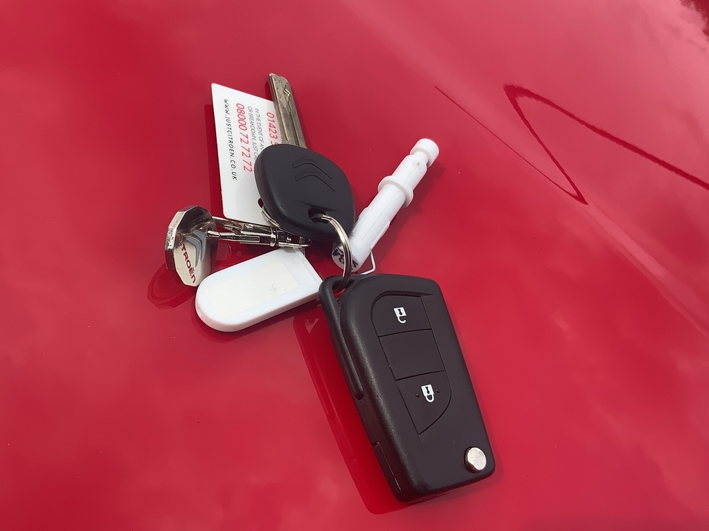 Citroen C1 1.0 Vti 72 Flair Etg White #24