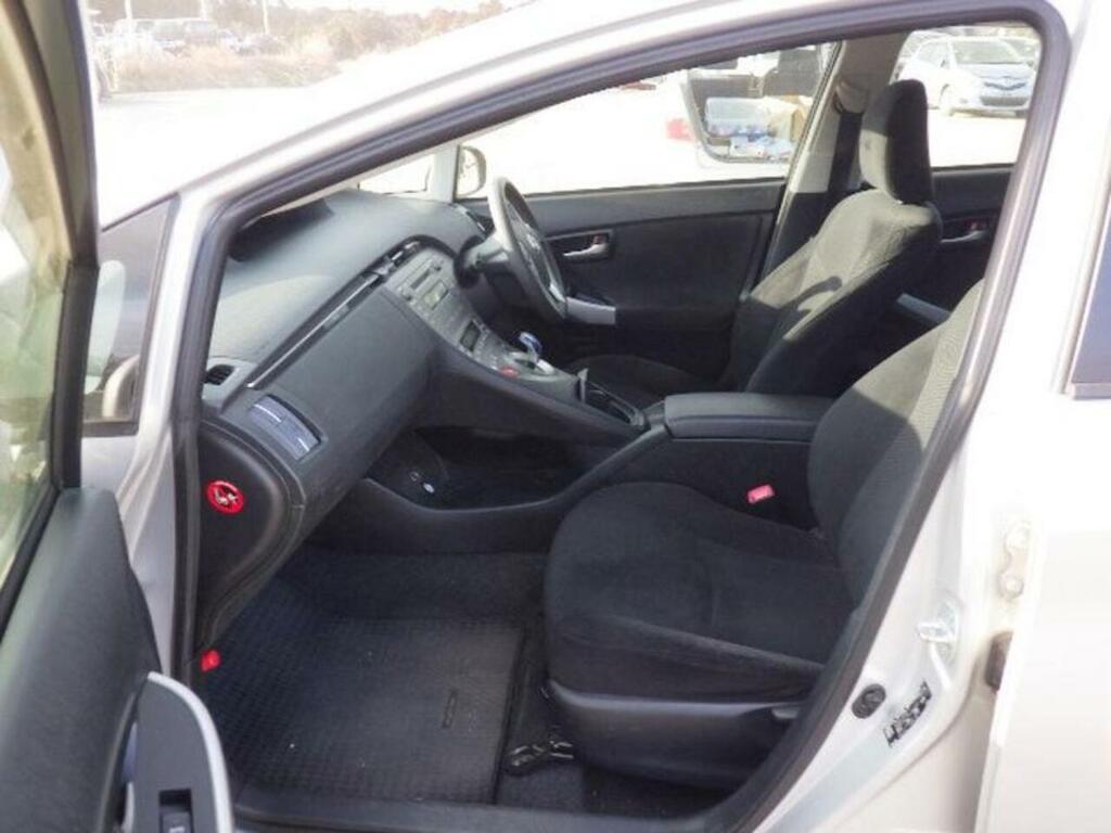 Toyota Prius Hybrid #9