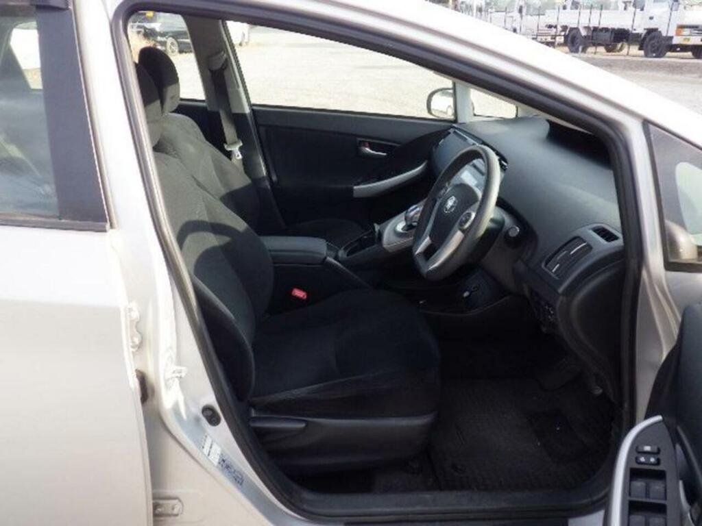 Toyota Prius Hybrid #10
