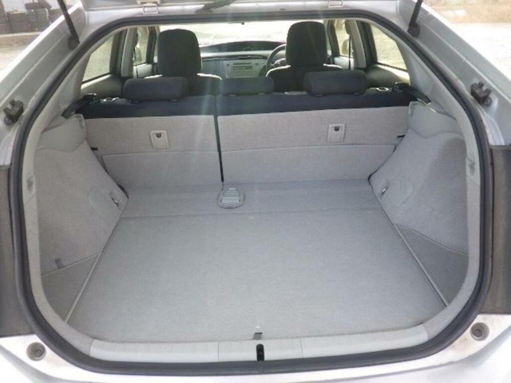 Toyota Prius Hybrid #16