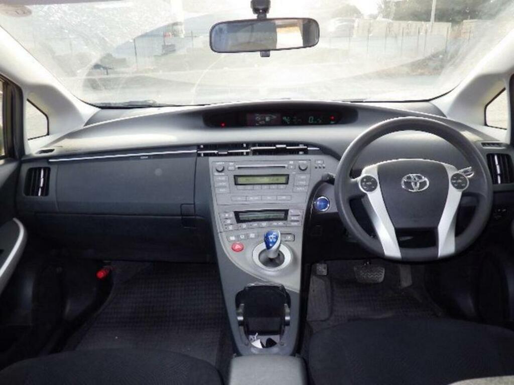 Toyota Prius Hybrid #12