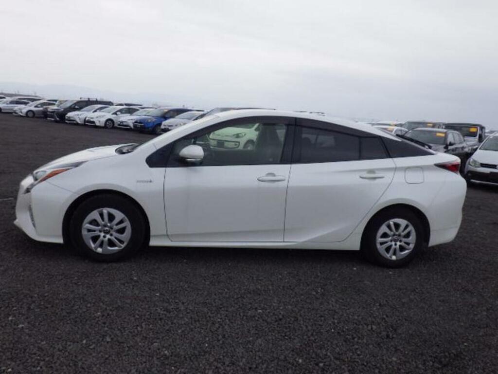 Toyota Prius S  #3