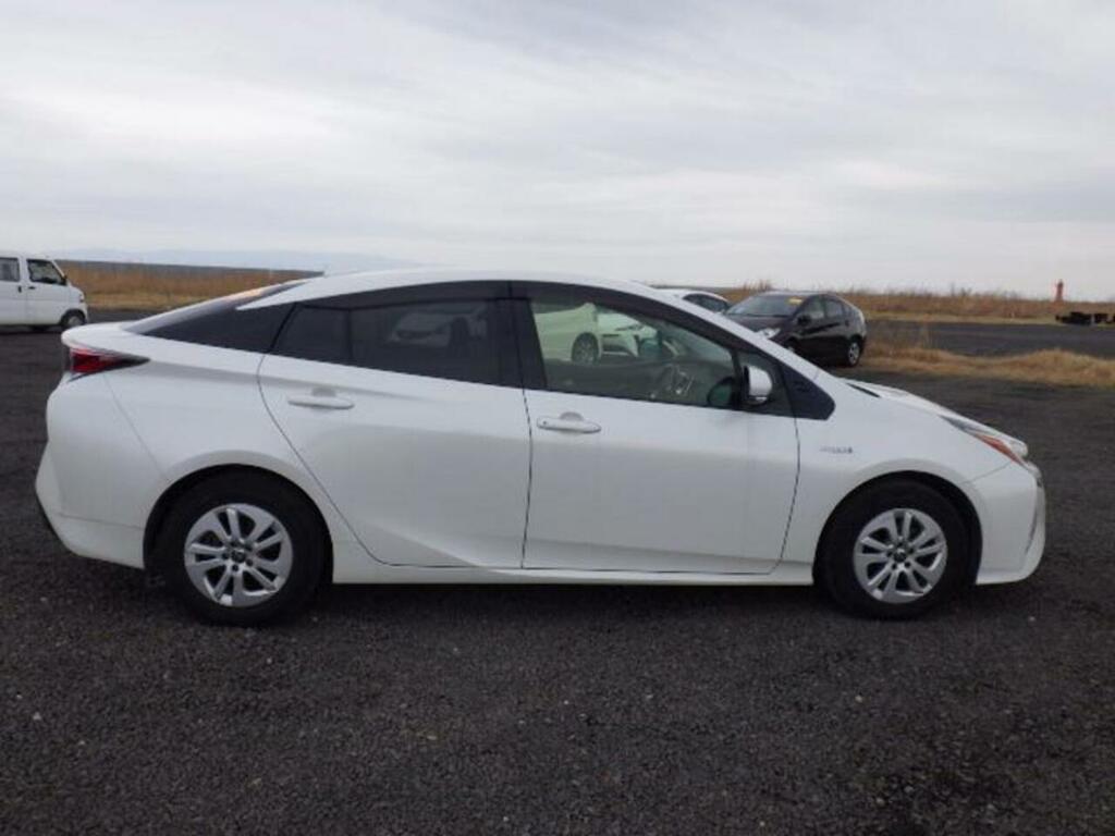 Toyota Prius S  #4